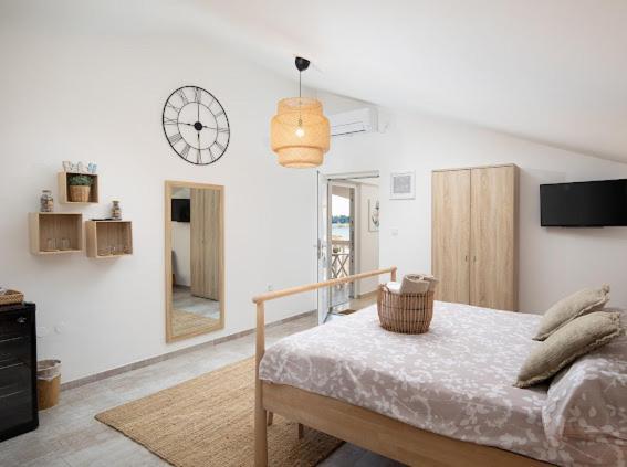 Apartments And Rooms Jakic Medulin Extérieur photo
