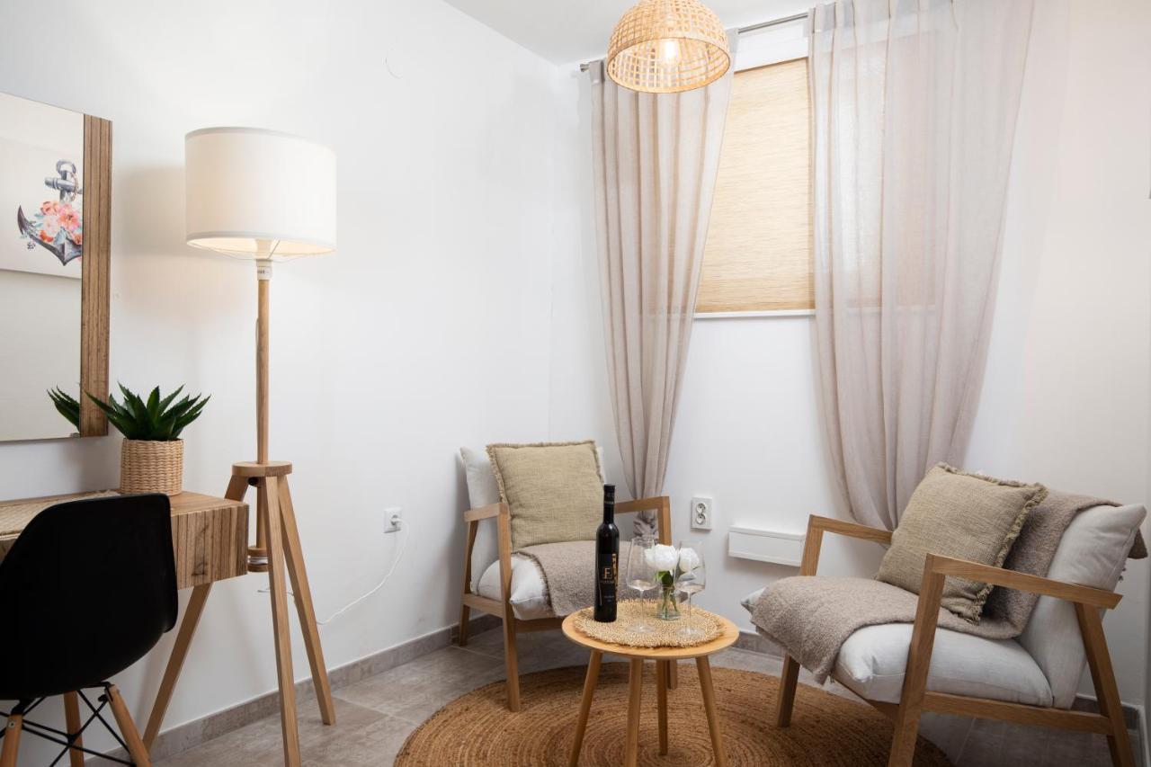 Apartments And Rooms Jakic Medulin Extérieur photo